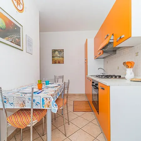 In 2 To 3 Persons With Large Private Garden Каполивери